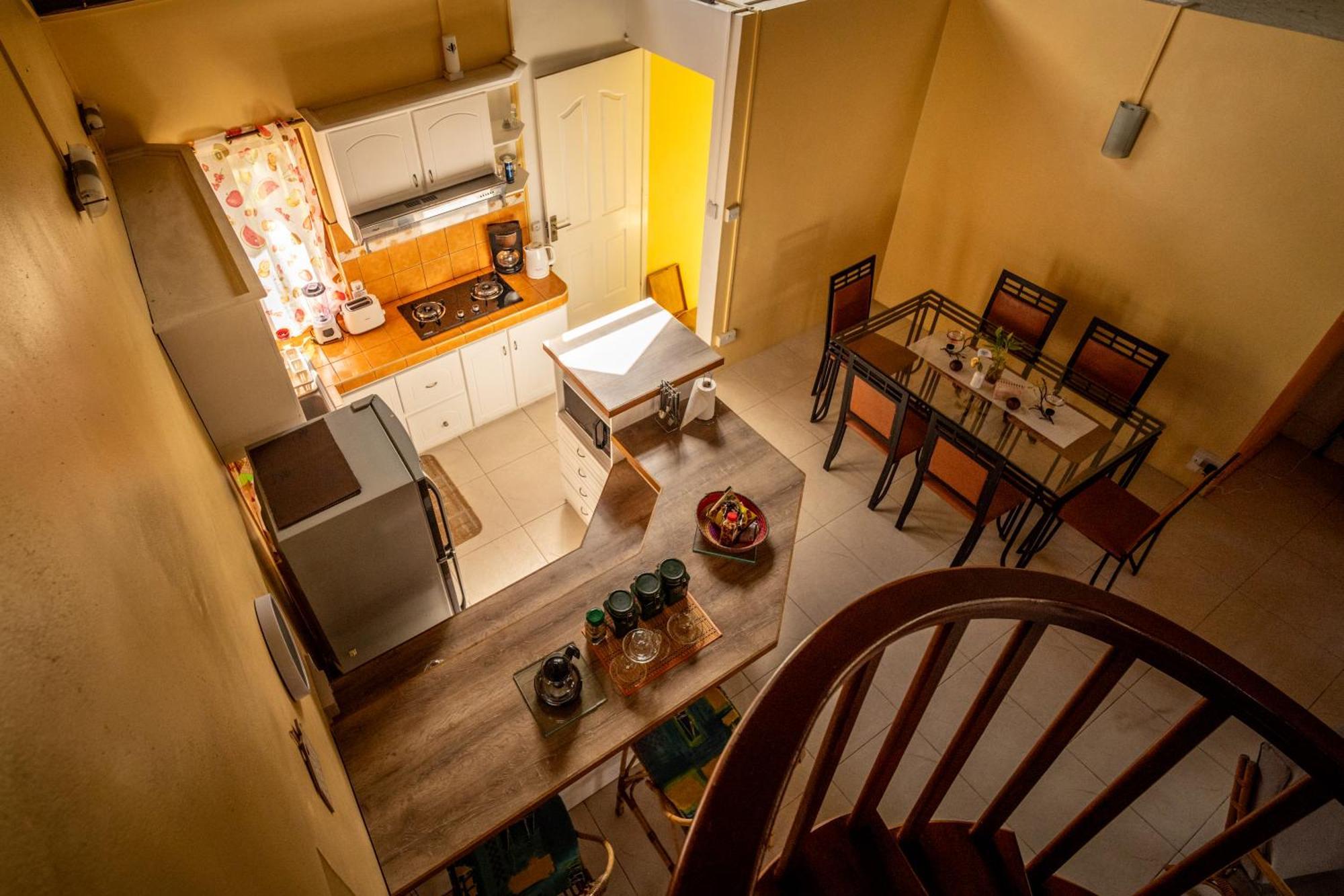 Charming Condo Rivière Noire Extérieur photo